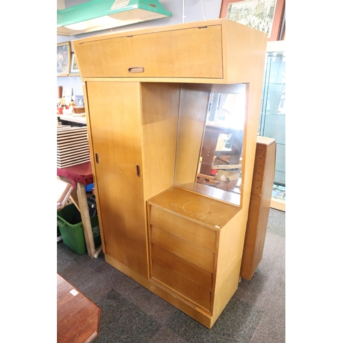 581 - Mid century dressing table/wardrobe unit with sliding wardrobe door and four drawers with mirror and... 