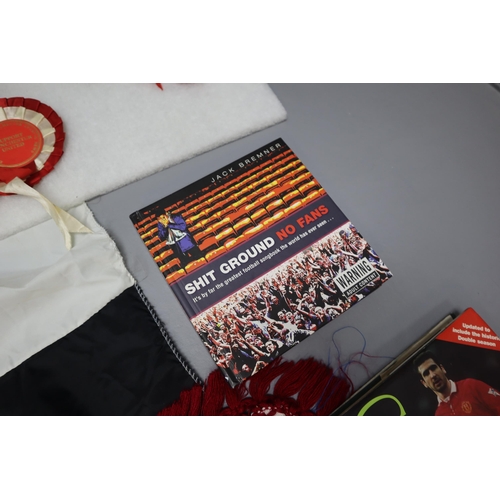 582 - Football Memorabilia Mainly Manchester United and Barcelona