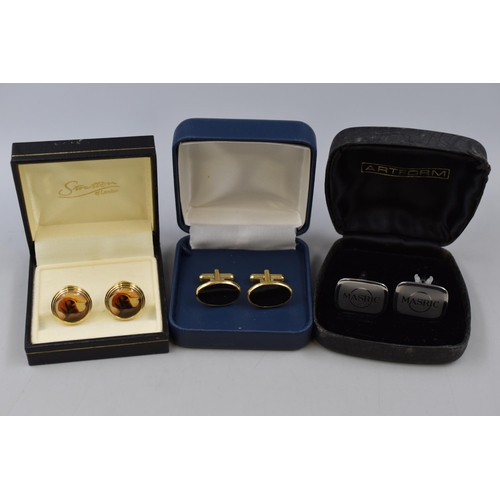 164 - Five Pairs of Cufflinks to Include Masric, 1999 & 2000, Black Square Styled and More