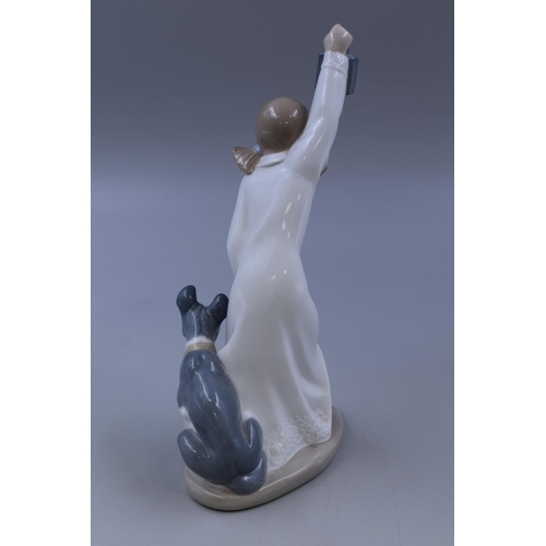 370 - Nao by Lladro 1989 Daisa Porcelain Figurine entitled Who is There (9