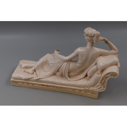 387 - After Antonio Canova Chalkware Italian Statue of Pauline Bonaparte of As Venus, Approx 7.5