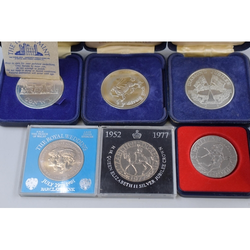 217 - A Selection of Eight Collectable Crowns and Medals To Include Army Swimming Union, Conwy Castle, Dia... 