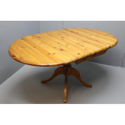 704 - Oval Pine Wood Kitchen Drop Leaf Table (29 1/2