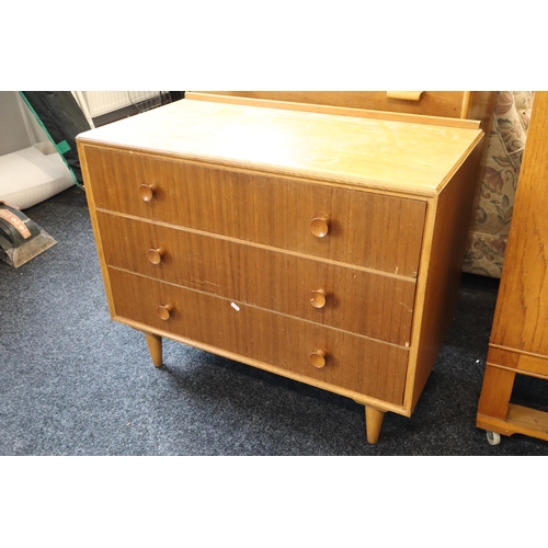 742 - Meredew 3 drawer chest measures 29