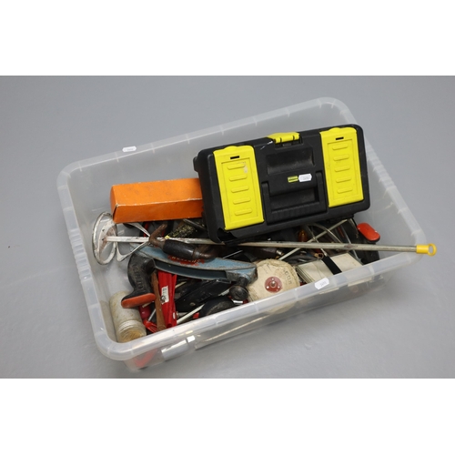 794 - Large mixed selection of tools to include clamps, screwdrivers, surfoams, stilsons, chisels and a sm... 