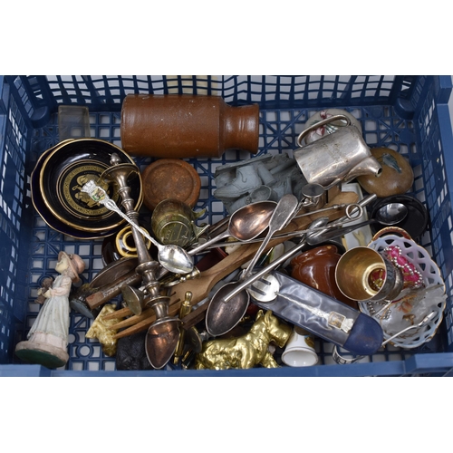 923 - Mixed Tray of Collectable Items to Include Silver Plated Items, Wade, Ceramics and More (Some A/F)