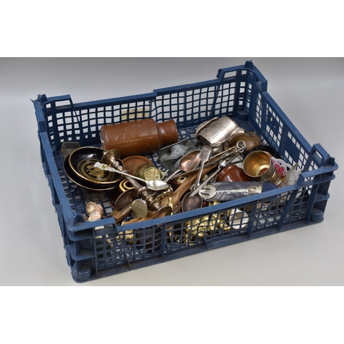 923 - Mixed Tray of Collectable Items to Include Silver Plated Items, Wade, Ceramics and More (Some A/F)