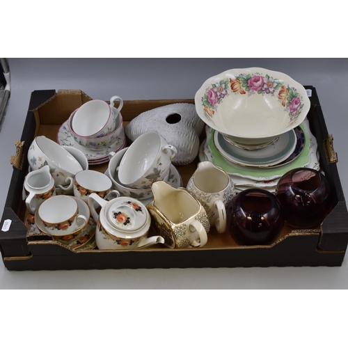 911 - Quality mixed Lot of Vintage ceramics and others to include Wedgwood, Johnson Brothers, Sadler and m... 