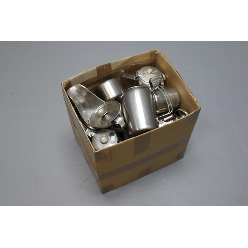 981 - Selection of Mainly Old Hall Stainless Steel Tableware to Include Jugs and More