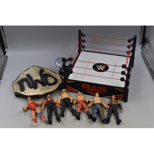 960 - A Selection of Vintage WWE/WWF Wrestling Figures, With Ring And Replica Belt