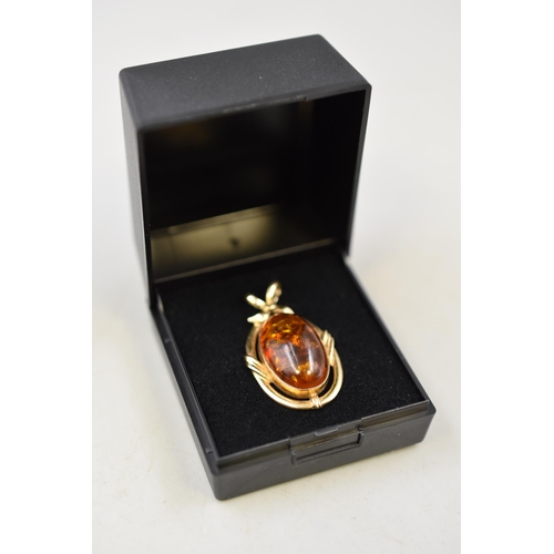 37 - Gold 585 (14ct) Amber Stoned Pendant