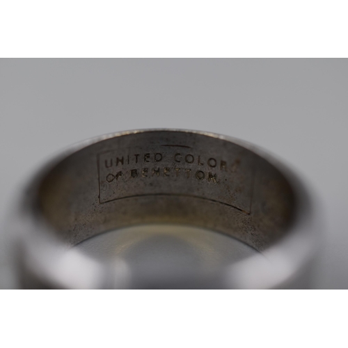 61 - A 925. Silver United Colours of Benetton 'Love' Ring, Size Q