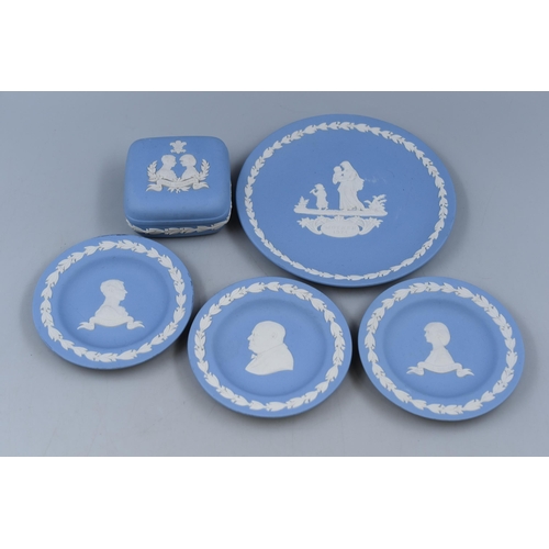 282 - Five Pieces of Commemorative Wedgwood Jasperware