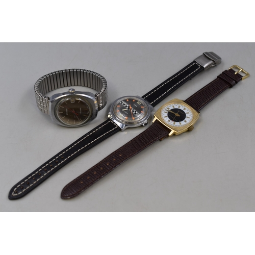 123 - Three Gent's Watches including Timex, Ferex, and Sekonda (All Working)