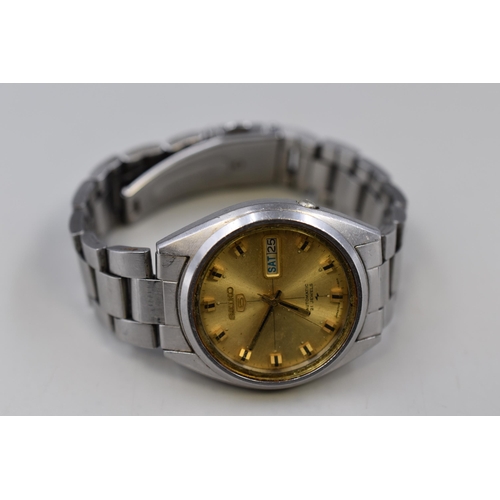 124 - Seiko 5 Gents Automatic 21 Jewels Gents Watch (Working)