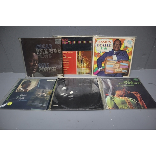 577 - A Selection of Early Jazz/Blues Vinyls (LP's, Singles, EP's, And 78's). Includes Louis Armstrong, Du... 