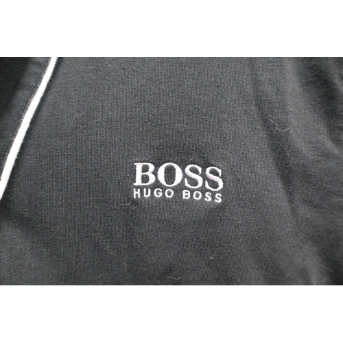 663 - Hugo Boss Dressing Gown Size Medium (Dressing Gown Cord will Need Stitching)