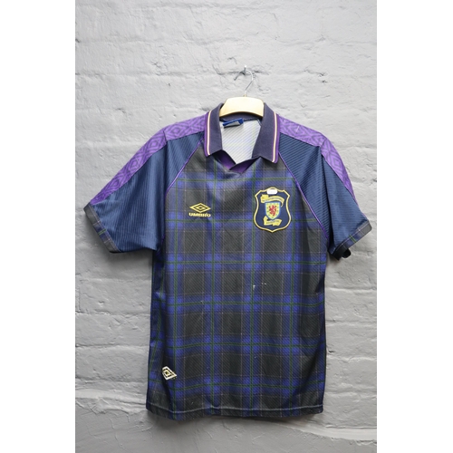 692 - A Scotland 1991 Football Home Shirt, Large (107cm). AF