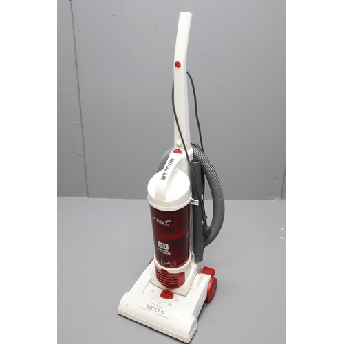 734 - Hoover 1800w Bagless Vacuum Cleaner