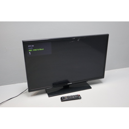 634 - Samsung UE32 EH4003 LCD Television Complete with Remote Control (Wotrking)