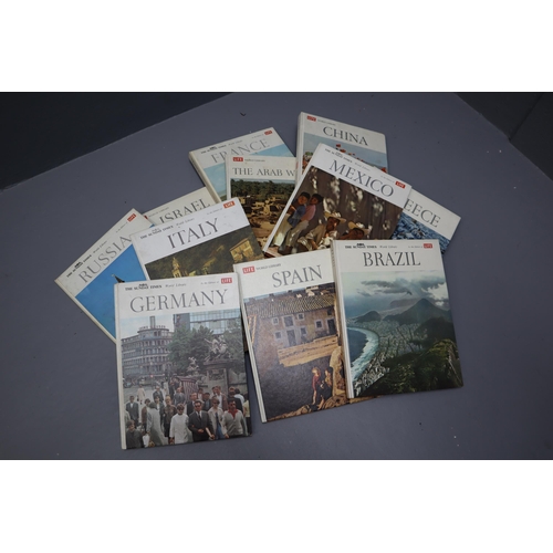 562 - A Set of Seventeen World Library Worldwide Travel Books