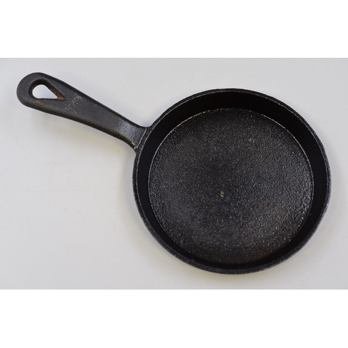 420 - Collection of Six Vintage Cast iron Skillet Pans