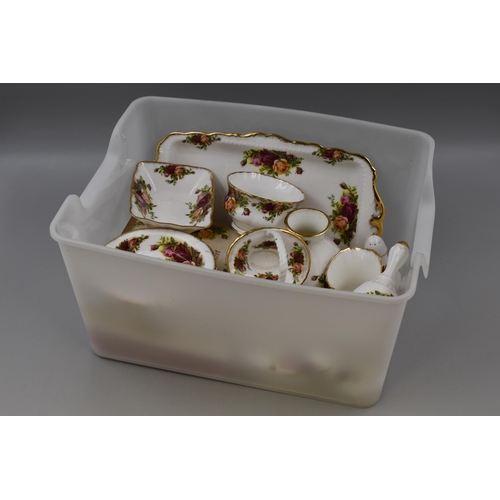 917 - Eleven Pieces of Royal Albert Bone China 