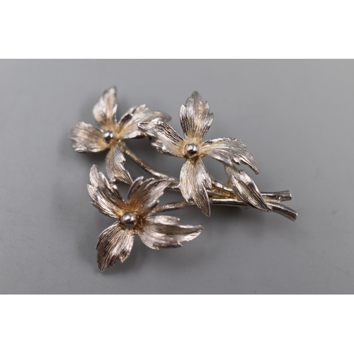 9 - A Hallmarked 925. Silver Floral Brooch