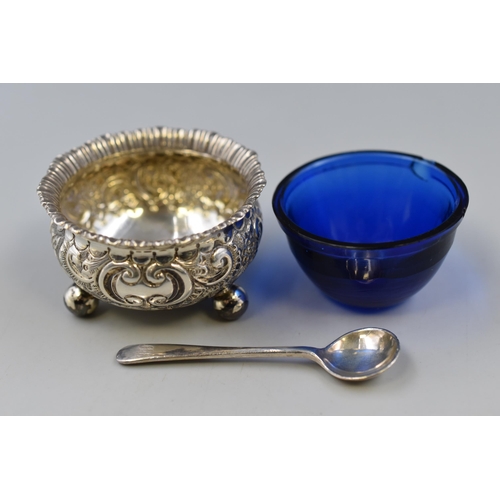 34 - Hallmarked Birmingham Silver Salt Bowl with Cobalt Blue Glass Liner and Spoon (a/f_