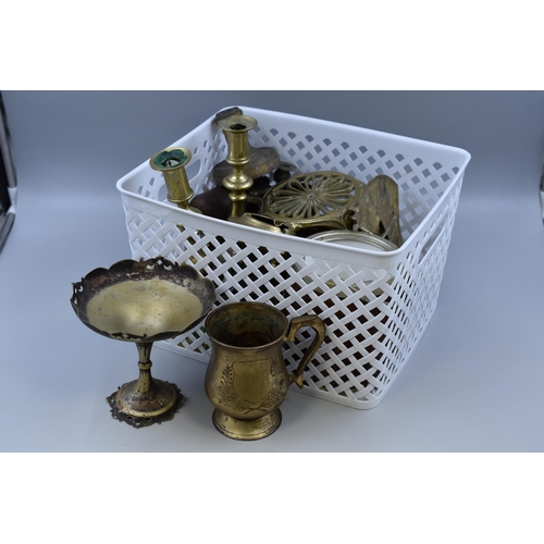 968 - Mixed Lot Of Various Brassware and Silverplate Items to Include Candlesticks, Vintage Decorative Thr... 