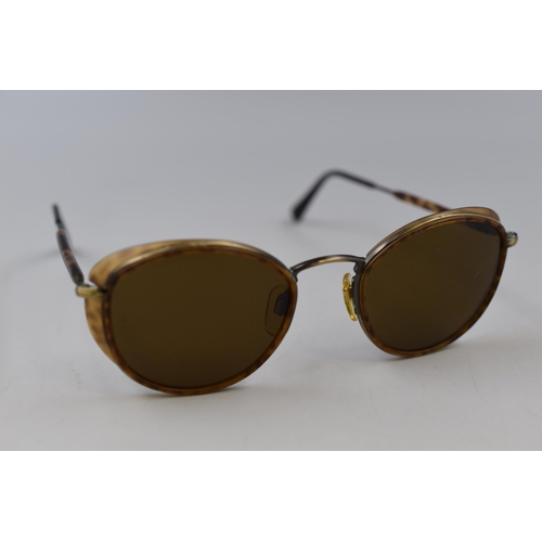 66 - Pair of Vintage Giorgio Armani Sunglasses (655983140)