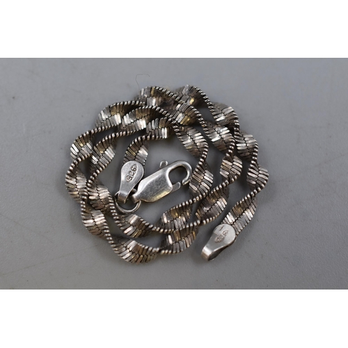 76 - A 925. Silver Spiral Chain Bracelet