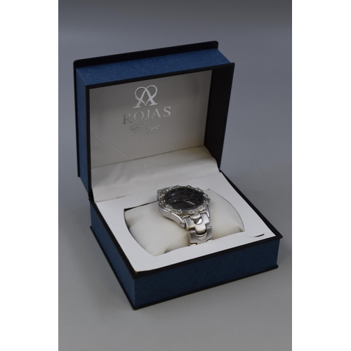 121 - A Rojas Energy Gent's Quartz Watch, In Presentation Box