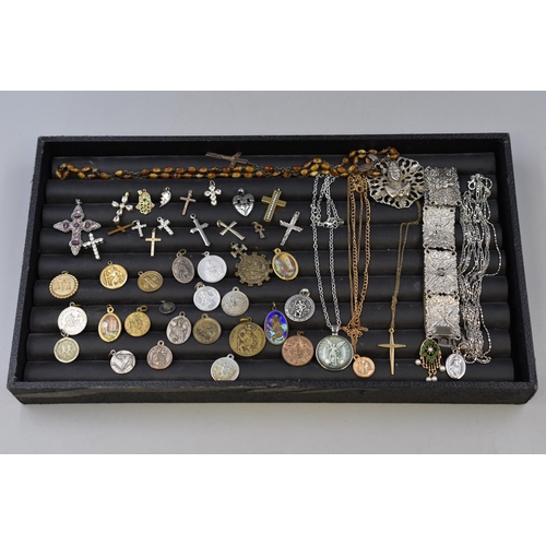 144 - A Selection of Various Religious Themed Jewellery Pieces