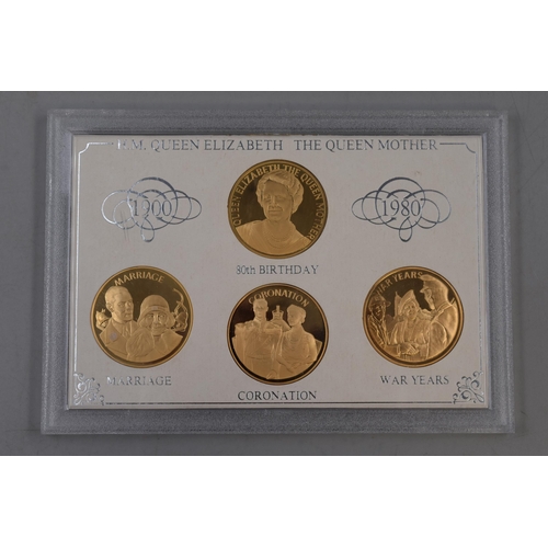 150 - Queen Mother Bronze Medallion Set complete with Case and Certificate