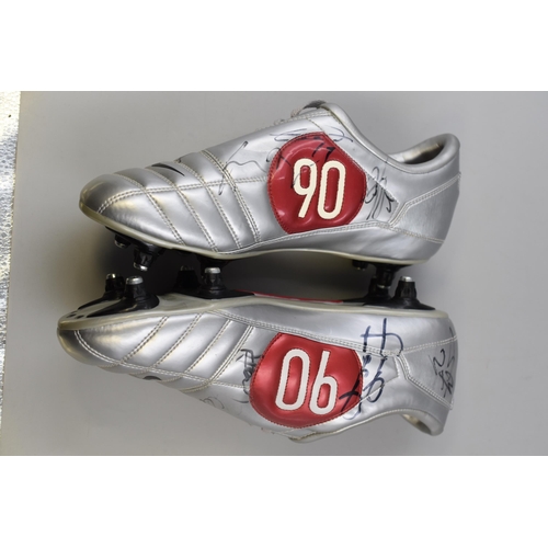 526 - Pair of Signed Nike Air Zoom Total 90111 Football Boots Unknown Signatures possibly Liverpool