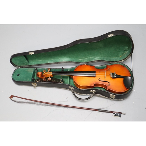 533 - A 7/8 Size Lark Violin, In Carry Case