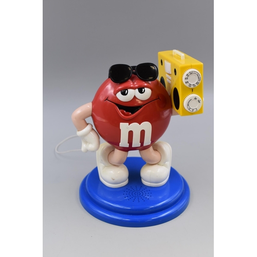 201 - A M&M FM/AM Collectable Radio, In Working Order