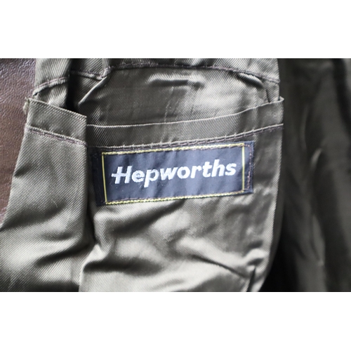 575 - A Gent's Brown Leather Hepworths Jacket, Size 42