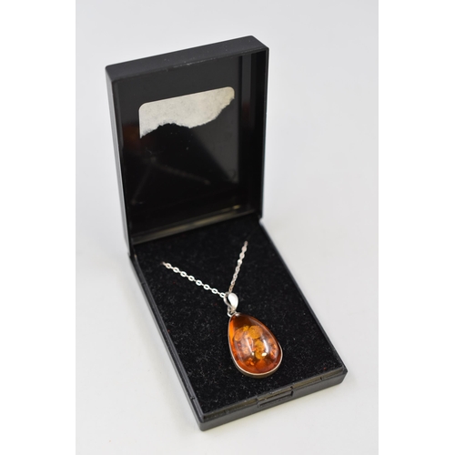 67 - A Silver 925 and Amber Necklace in Presentation Box, Chain 18