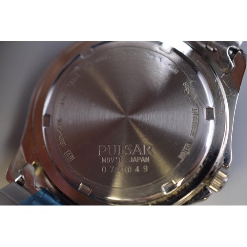 93 - A Pulsar Stainless Steel Divers Watch, In Presentation Box