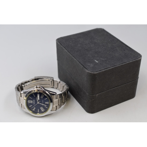 94 - A Lorus Divers Day/Date Qaurtz Watch, In Presentation Box. Box is AF