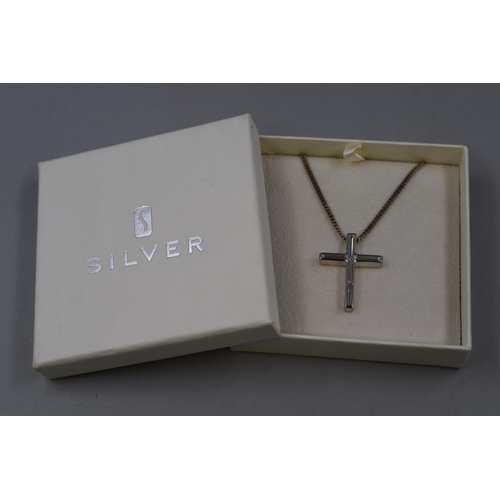 128 - A Silver 925 Necklace with Cross Pendant in Presentation Box, Chain 18