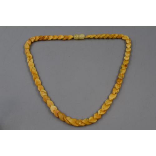 133 - Vintage Butterscotch Amber Necklace (18