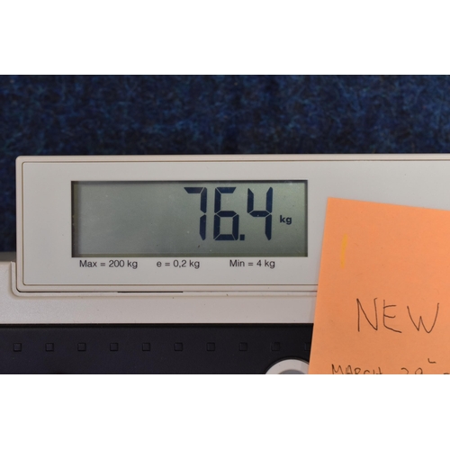 800 - SECA 875 Electronic Scales (Powers On When Tested)