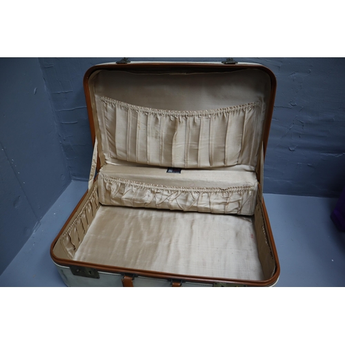 709 - Two Victor cases made in England (largest 24