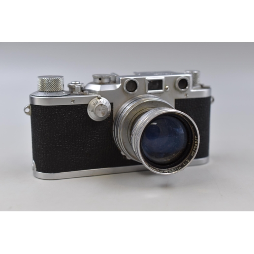 40 - Leica DRP Ernst Leitz Wetzlar Camera No 516322 with Summitar 5cm F2 lens (Functionality Unchecked)