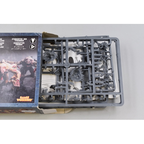 539 - Selection of Warhammer 40K Sets Including Space Marine Scouts and Genestealer Tyranids