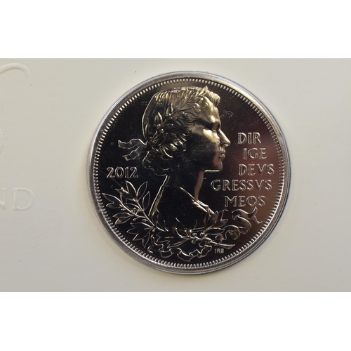 150 - Royal Mint Elizabeth II 2012 Diamond Jubilee £5 Crown Complete with Case