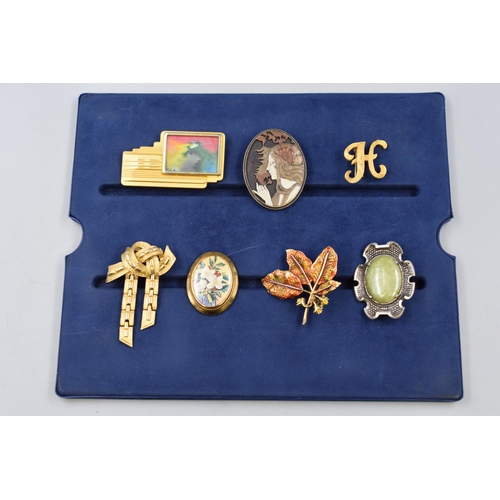 179 - Selection of Vintage Brooches to include Brooches by Mamselle, UHILG and Others.